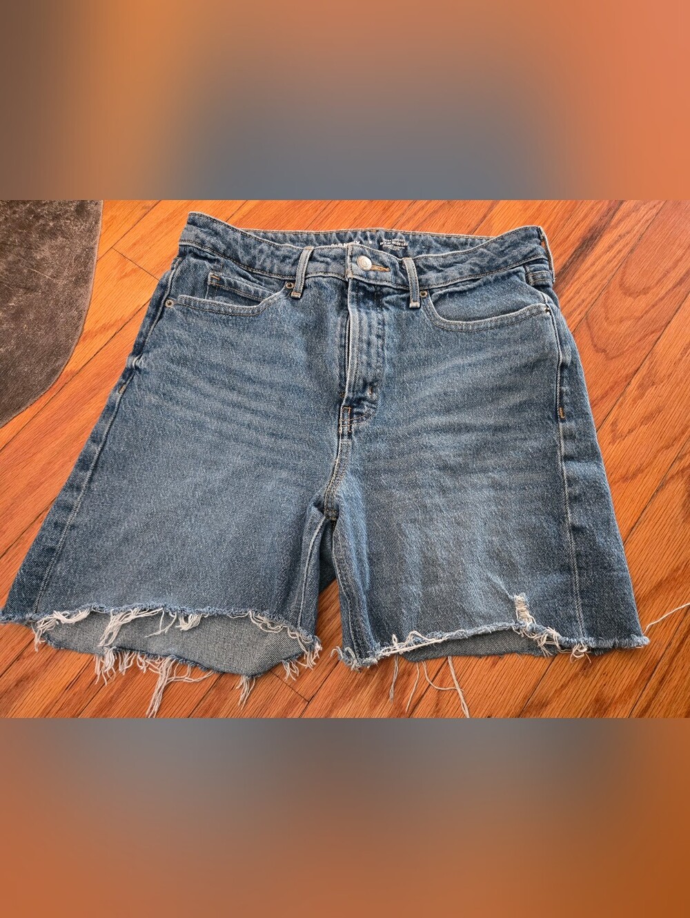 Classic High-Rise Raw Hem Denim Shorts - Blue